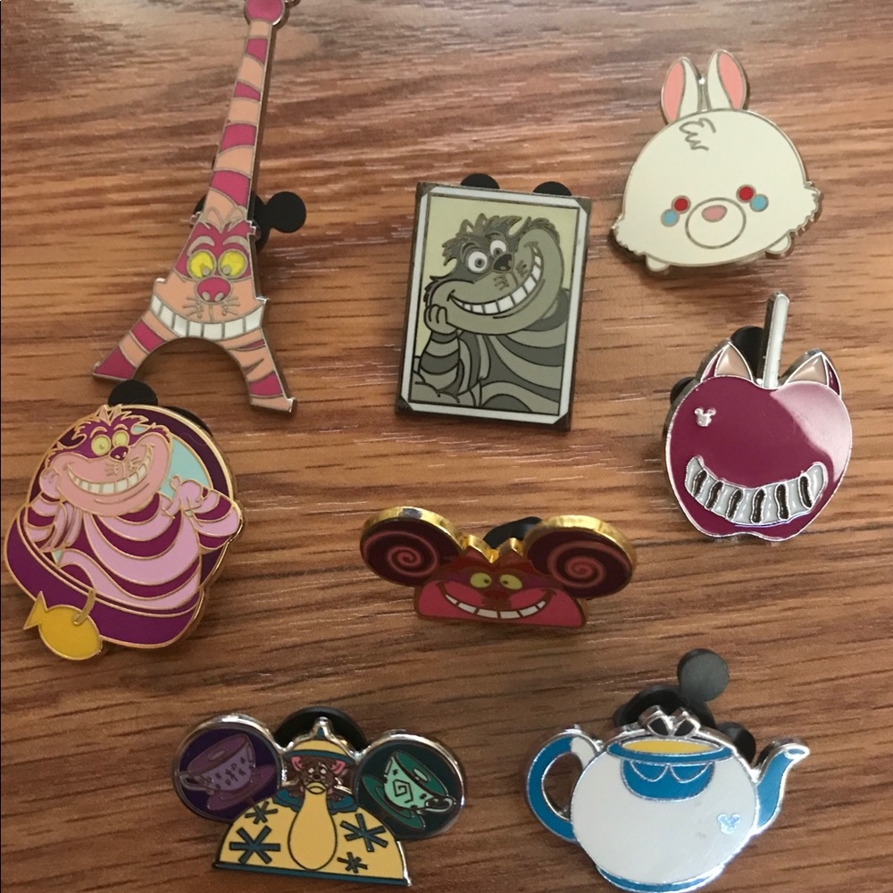 Disney pins
